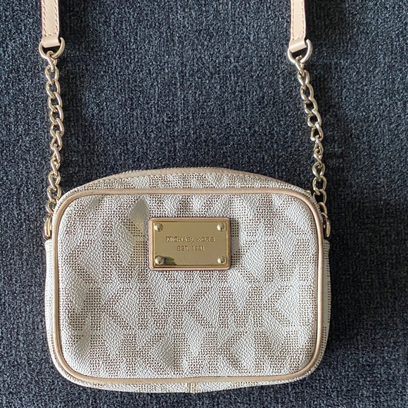 Michael Kors Beige Crossbody Bag - Picture 5 of 5
